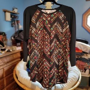 LulaRoe Randy 3/4 Sleeve Shirt